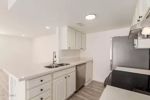 812 E Joan De Arc Ave, Phoenix, AZ 85022 photo 15