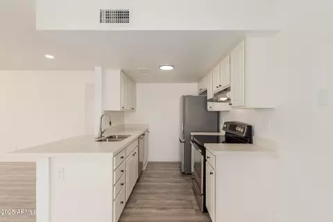 812 E Joan De Arc Ave, Phoenix, AZ 85022 photo 14