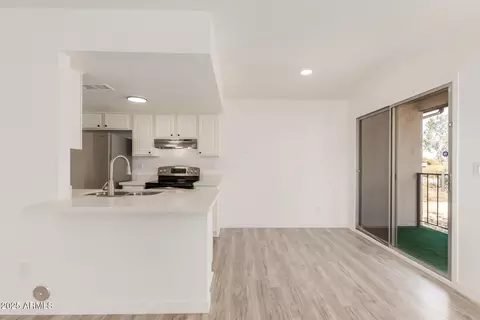 812 E Joan De Arc Ave, Phoenix, AZ 85022 photo 12