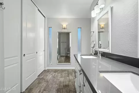 Bath - 2244 S Estrella Cir, Mesa, AZ 85202 photo 3 of 4