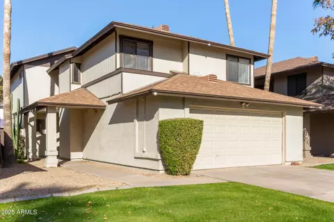Exterior - 10036 W Montecito Ave, Phoenix, AZ 85037 photo 6 of 10