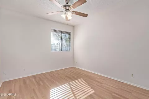 Bedroom - 10036 W Montecito Ave, Phoenix, AZ 85037 photo 1 of 2