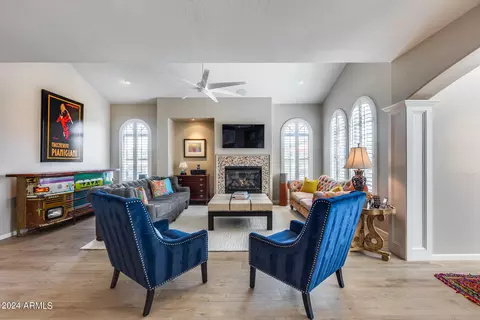Living - 3773 E Donald Dr, Phoenix, AZ 85050 photo 4 of 5