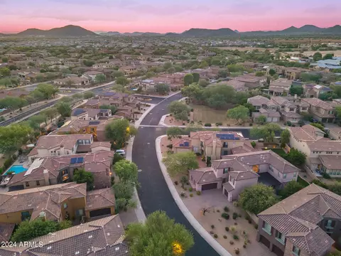 View/Area - 3773 E Donald Dr, Phoenix, AZ 85050 photo 6 of 7
