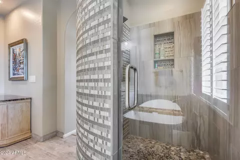 Bath - 3773 E Donald Dr, Phoenix, AZ 85050 photo 8 of 8