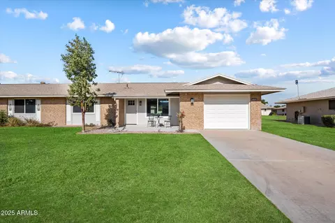 10006 W Sandstone Dr, Sun City, AZ 85351