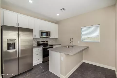1305 E Madison St, Phoenix, AZ 85034 photo 7