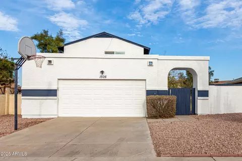 1506 E Topeka Dr, Phoenix, AZ 85024