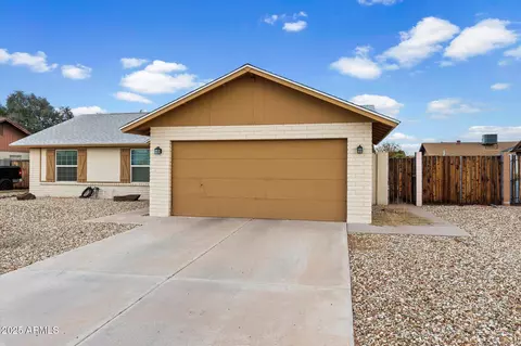 6820 W Cameron Dr, Peoria, AZ 85345