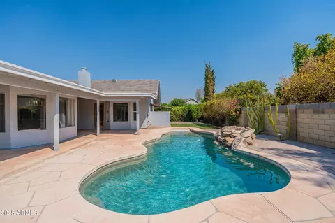 Exterior - 249 E Grandview St, Mesa, AZ 85201 photo 4 of 4