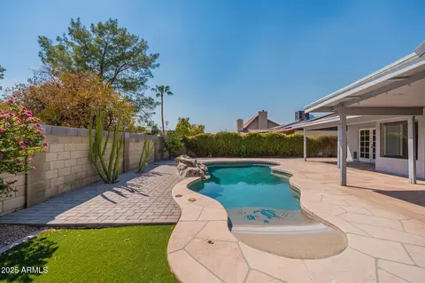 Exterior - 249 E Grandview St, Mesa, AZ 85201 photo 3 of 4