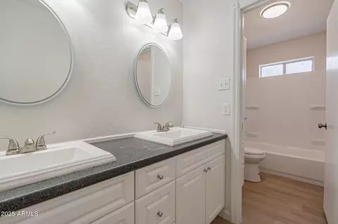 Bath - 249 E Grandview St, Mesa, AZ 85201 photo 1 of 2