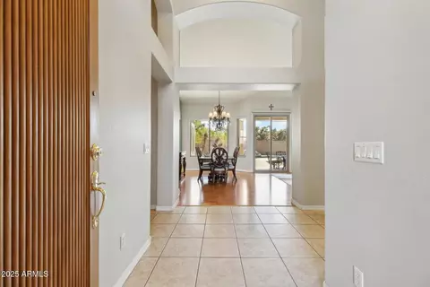 3165 E Indigo Bay Dr, Gilbert, AZ 85234 photo 2