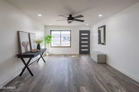 Living - 3402 E Sunnyside Dr, Phoenix, AZ 85028 photo 1 of 3