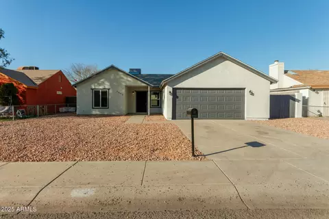 7602 W Minnezona Ave, Phoenix, AZ 85033