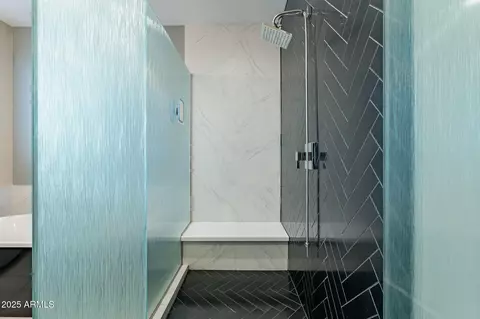 Bath - 4354 N 27th Pl, Phoenix, AZ 85016 photo 6 of 9