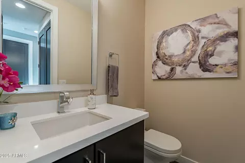 Bath - 4354 N 27th Pl, Phoenix, AZ 85016 photo 9 of 9