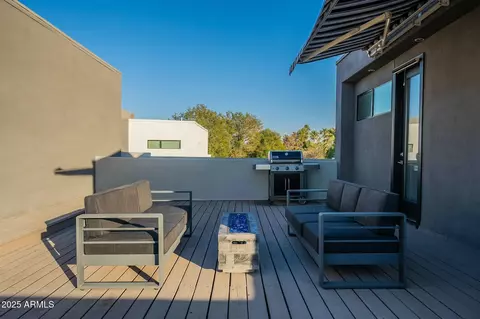 Exterior - 4354 N 27th Pl, Phoenix, AZ 85016 photo 6 of 17