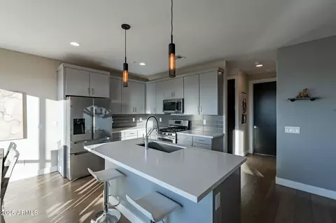 Kitchen - 4354 N 27th Pl, Phoenix, AZ 85016 photo 1 of 8