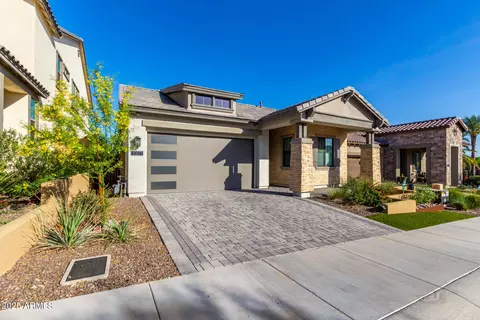 16611 S 9th St, Phoenix, AZ 85048 photo 2