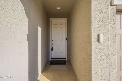 2838 W Apollo Rd, Phoenix, AZ 85041 photo 4