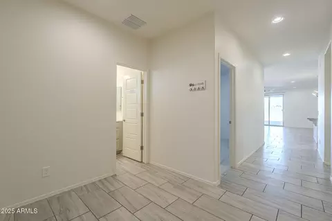 2838 W Apollo Rd, Phoenix, AZ 85041 photo 5