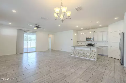 2838 W Apollo Rd, Phoenix, AZ 85041 photo 15