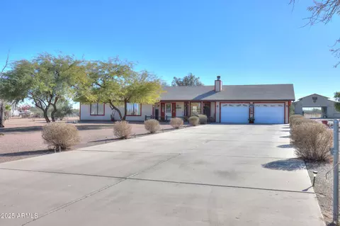 52615 W Esch Trl, Maricopa, AZ 85139