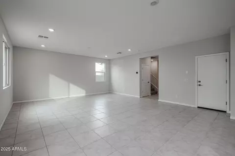 2575 E Bluff Spring Ave, Apache Junction, AZ 85119 photo 8