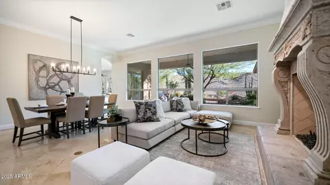 211 E Desert Wind Dr, Phoenix, AZ 85048 photo 8