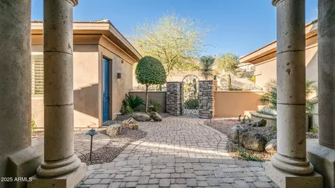 211 E Desert Wind Dr, Phoenix, AZ 85048 photo 5