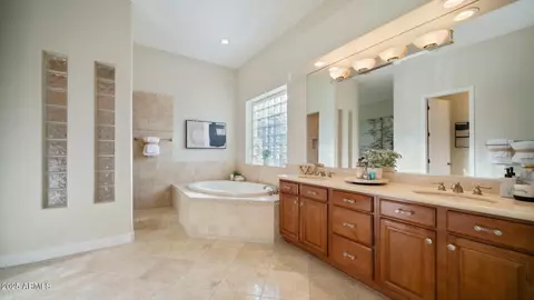 211 E Desert Wind Dr, Phoenix, AZ 85048 photo 24