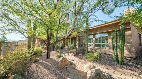 211 E Desert Wind Dr, Phoenix, AZ 85048 photo 43