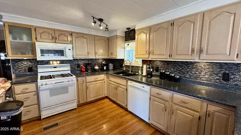 10220 E Apache Trl #211, Apache Junction, AZ 85120 photo 4