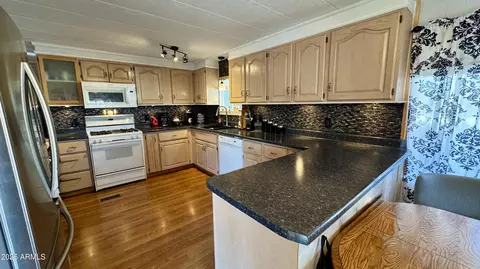 10220 E Apache Trl #211, Apache Junction, AZ 85120 photo 9