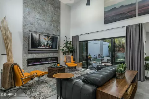 2445 E Oregon Ave, Phoenix, AZ 85016 photo 2