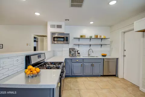 2937 E Osborn Rd, Phoenix, AZ 85016 photo 13