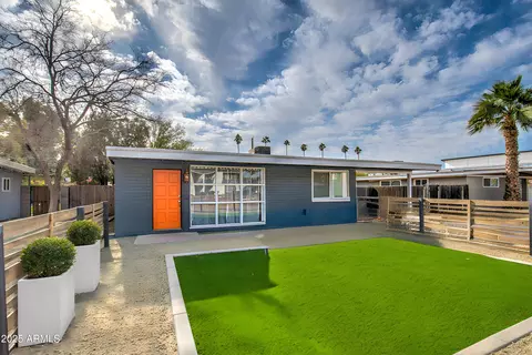 2937 E Osborn Rd, Phoenix, AZ 85016