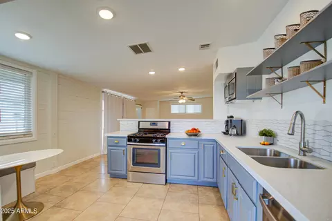 2937 E Osborn Rd, Phoenix, AZ 85016 photo 14