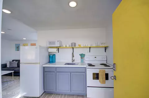 2937 E Osborn Rd, Phoenix, AZ 85016 photo 33