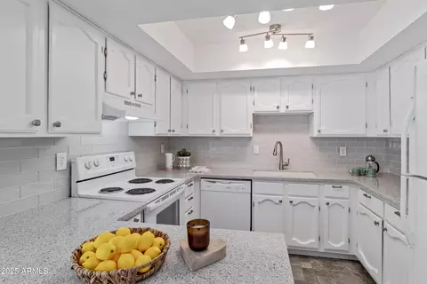 1051 S Dobson Rd #165, Mesa, AZ 85202
