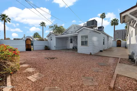 Exterior - 1026 E Clarendon Ave, Phoenix, AZ 85014 photo 7 of 7