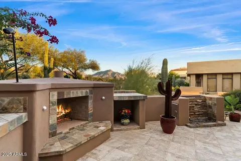 9270 E Thompson Peak Pkwy #335, Scottsdale, AZ 85255