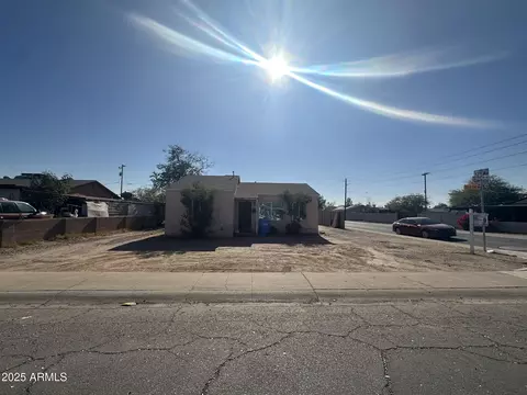 3143 W Garfield St, Phoenix, AZ 85009