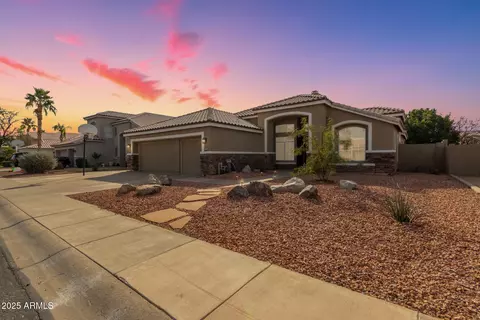 6823 W Williams Dr, Glendale, AZ 85310