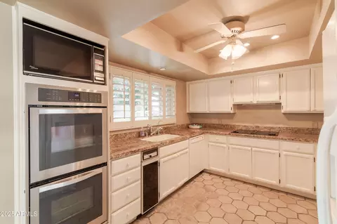 2562 E Vermont Ave, Phoenix, AZ 85016 photo 10