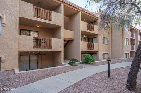 3031 N Civic Center Plz #228, Scottsdale, AZ 85251