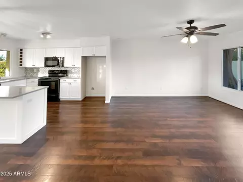 2843 E Pershing Ave, Phoenix, AZ 85032 photo 9