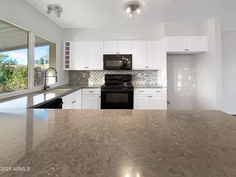 2843 E Pershing Ave, Phoenix, AZ 85032 photo 11