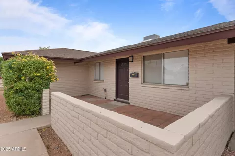 Exterior - 3815 E Cortez St, Phoenix, AZ 85028 photo 5 of 6